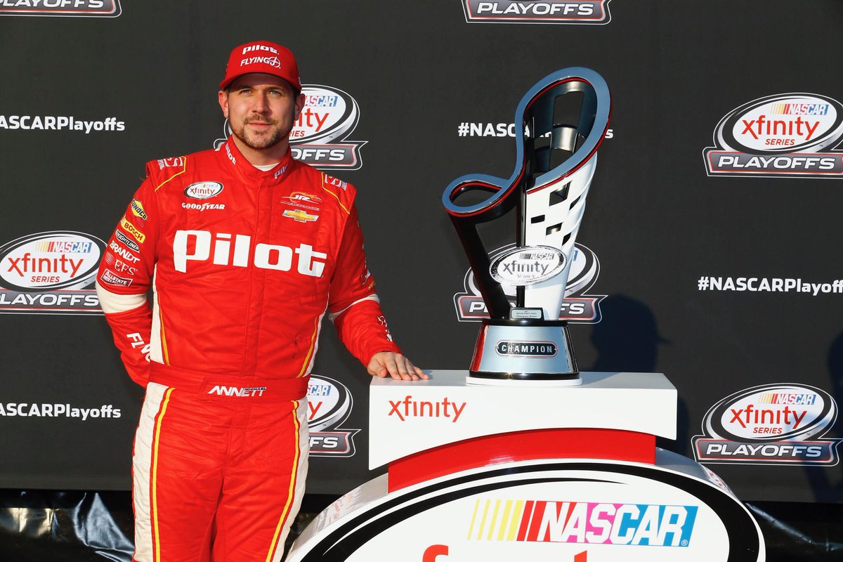 MichaelAnnett's tweet image. It's go time next week @KySpeedway! #NASCARPlayoffs #Flying5