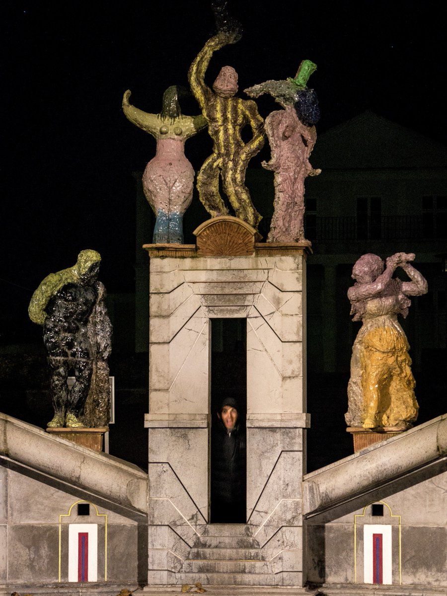 nicholas_potter's tweet image. #Menneskemuren #sculpture in #Horsens #Denmark