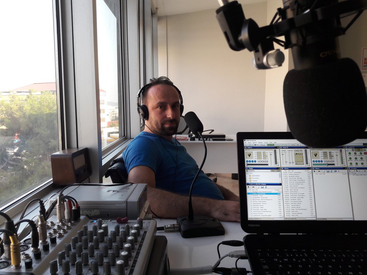 Bugün KOBİNİN SESİ proğramında KAAN BİLGİSAYAR firmasının sahibi Mustafa Kazancıoğlu canlı yayın konuğumuz oldu. Kendisine teşekkür ederiz.