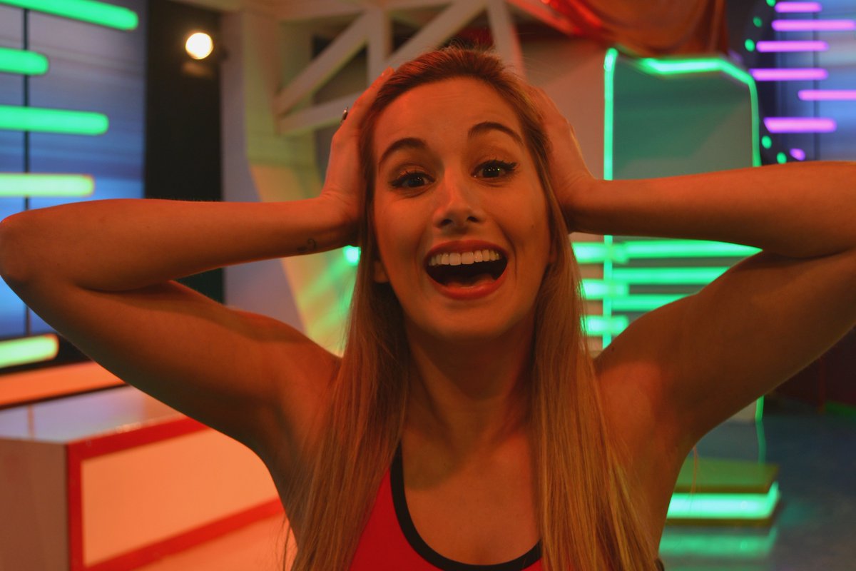 combatearg's tweet image. 😊

#CombatePregunta