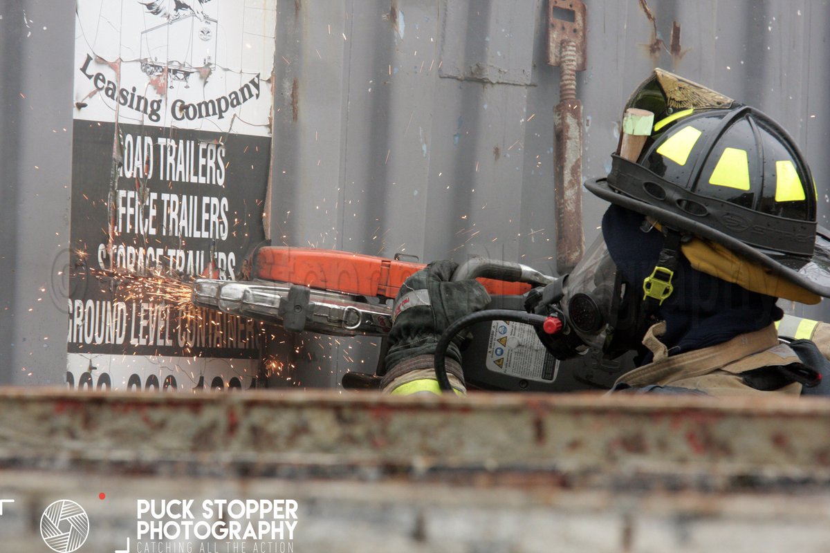 PSPhoto1's tweet image. Check out the photos shot by Bill Tenca from a well involved shed fire handled by the @SFDPIO (@SPFFA786 ) today! puckstopperphotography.com/p33163268!