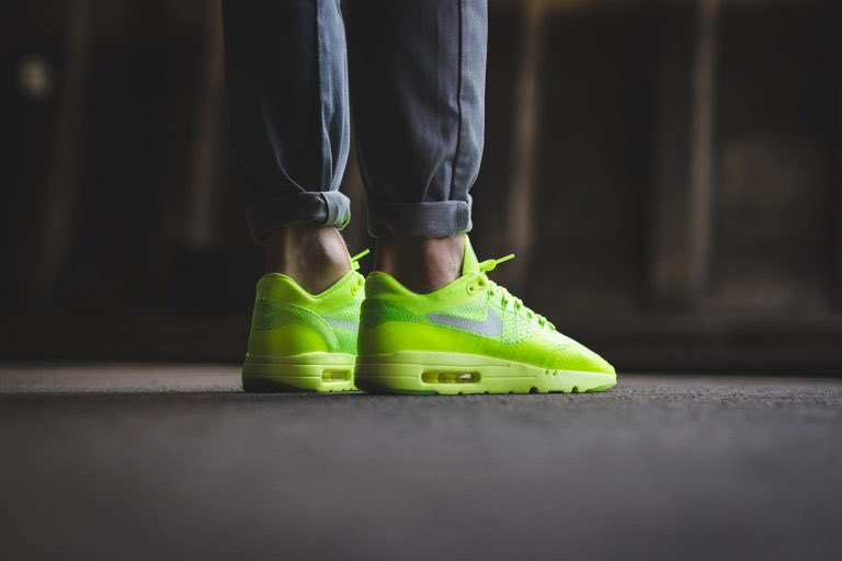 nike air max 1 ultra flyknit volt