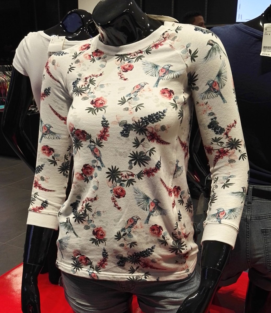 Hype_RD's tweet photo. H&amp;M  marca tendencia en esta #VentaDePasilloSambil.

Aprovecha hasta mañana domingo 17 de septiembre. https://t.co/gEEf3Sw3lM