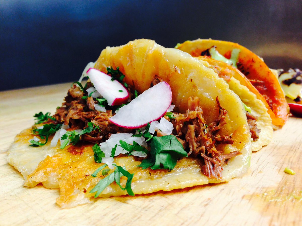 Want a Mexican street taco without having to cross the border? Taqueria Revolucion is your stop for authenticity right here in #SanDiego!