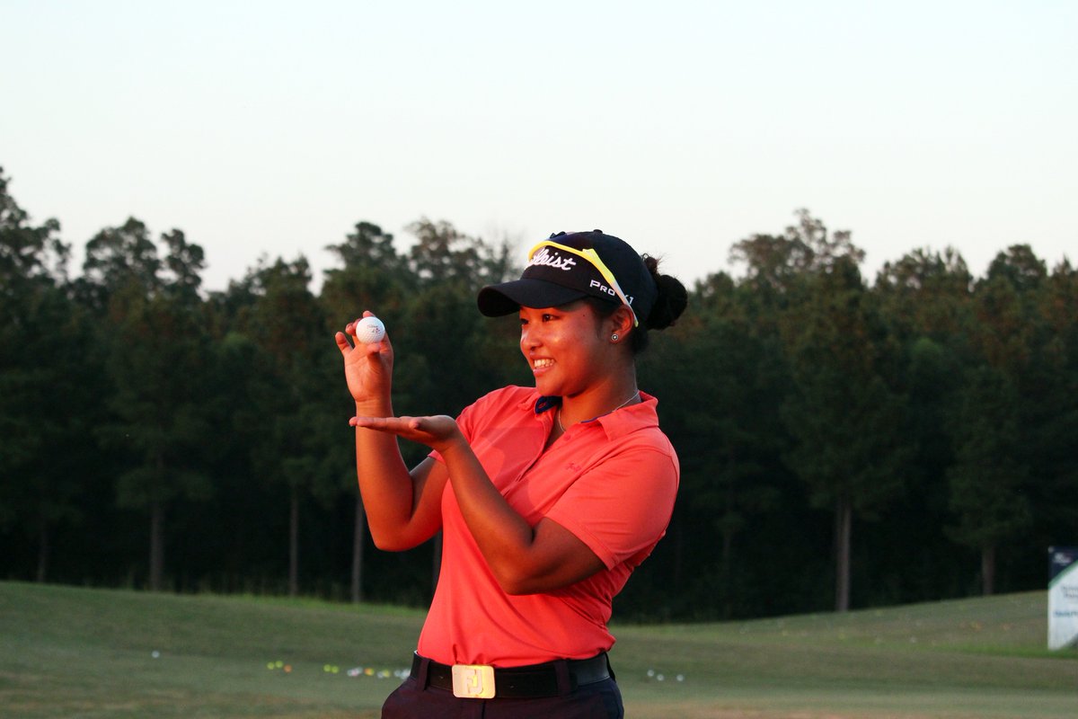 Friday - 80
Saturday - 69

AND...her first ACE in a tourney rd helps Eunice Kim make cut at <a href="/ROAD2ELDO/">El Dorado Shootout</a>!

Scores --> bit.ly/1qbwkBd