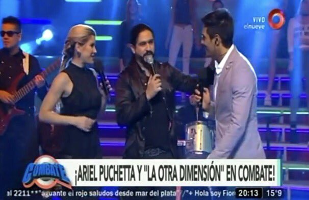 belleelaurita's tweet image. Ariel Puchetta y &quot;La otra dimensión&quot; llevaron la música a este sábado de #CombatePregunta 🎶🎉😜 @laufer4 @juani_martinez