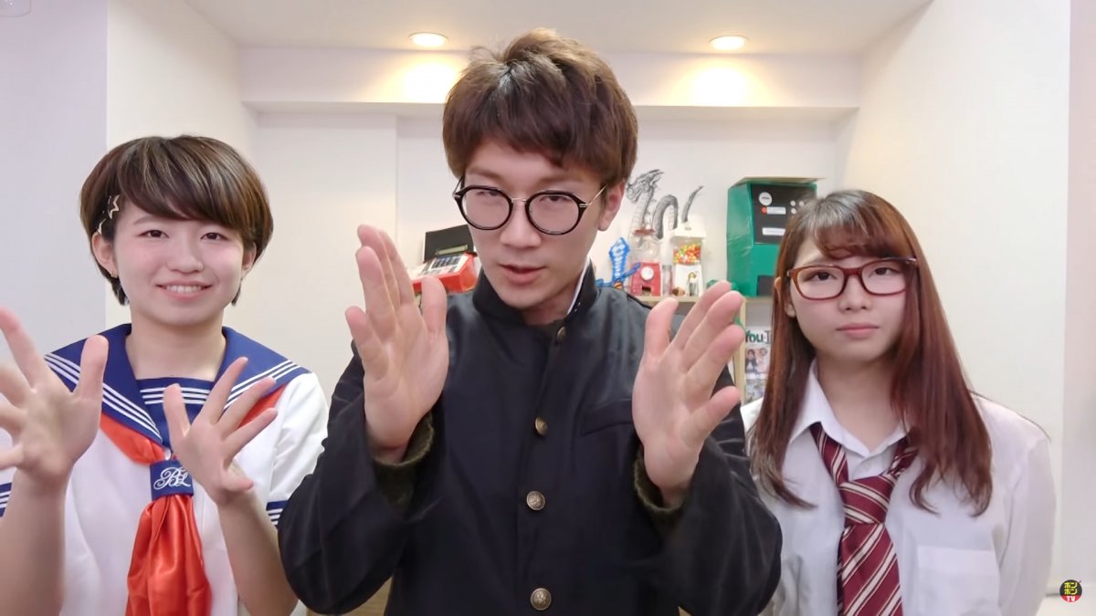 O Xrhsths 蓮斗 坂田家 センラー Sto Twitter あー ボンボンtv の制服姿可愛すぎだしかっこよすぎえっちゃんはなんかギャルって感じでも可愛くてりっちゃんはなんか優等生っていうような感じで可愛くてよっちに関しては カッコいい これからもボンボンtv頑張って