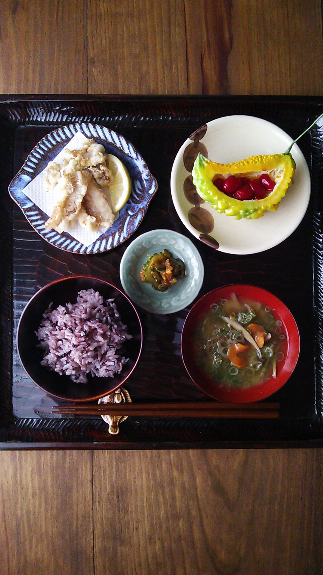 完熟ゴーヤ ゴーヤは追熟させると甘い味になる 京都のお墨付き