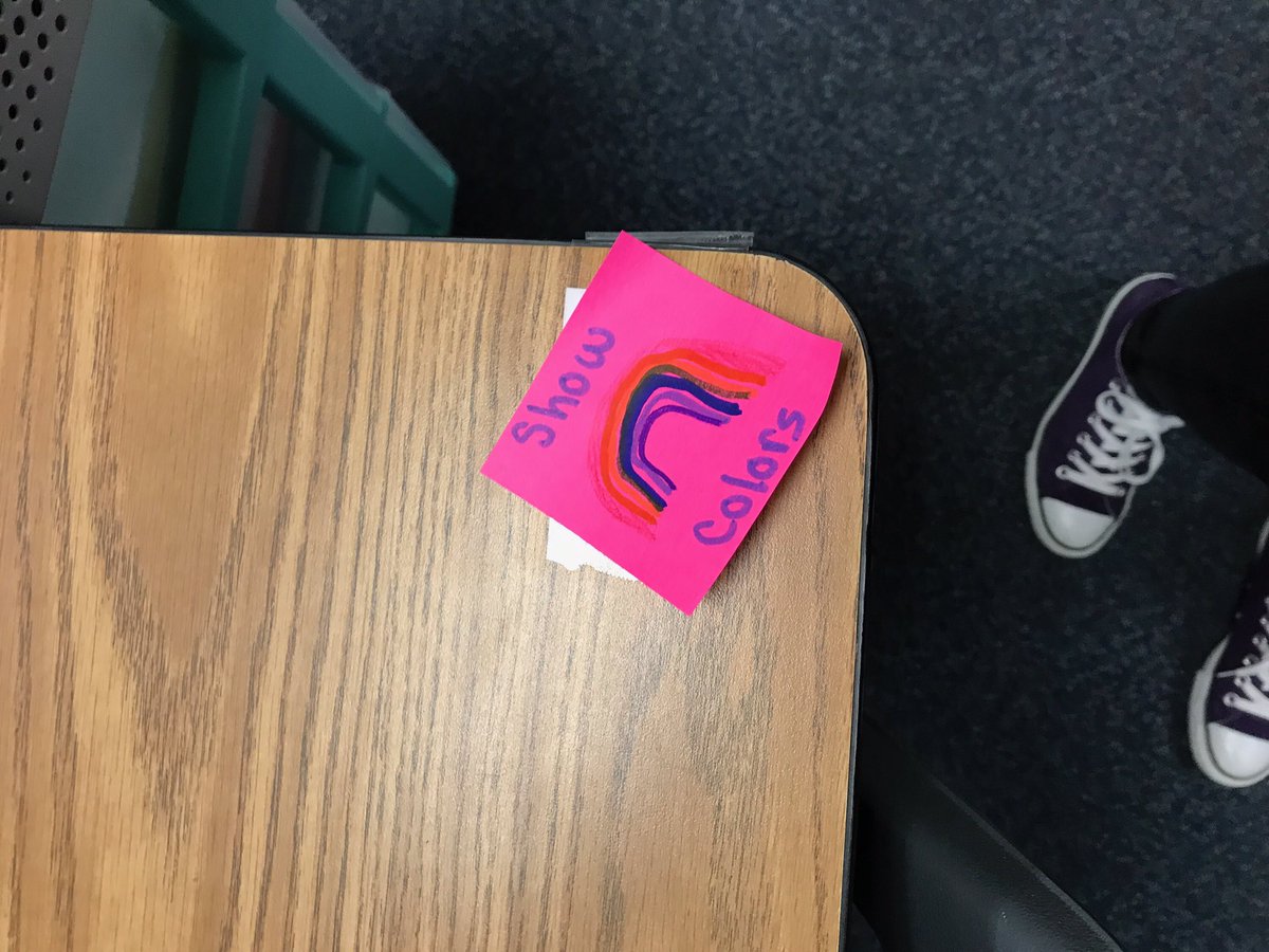 fraziergators's tweet photo. One of our gators wanted to spread kindness to her classmates! Now that's #frazierallstars spirit! @_caribbeanlady_  #proudprincipal https://t.co/iHhVFwOJ8e