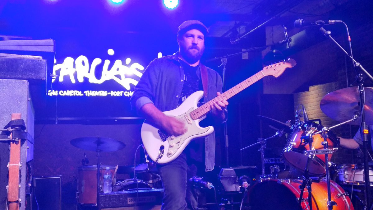 #rightnow  Danny Mayer from <a href="/otstrio/">On The Spot Trio</a> seriously shredding <a href="/GarciasAtTheCap/">Garcia's at The Cap⚡️🌹💀</a> such a nasty groove the bands got going on.💚🎶😱🎸