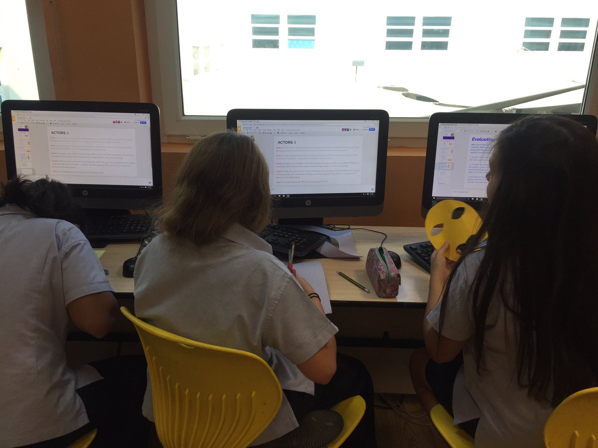 maryamferdosi's tweet image. The combination of Art and Technology in Digital Design lesson! @DIA_Secondary @DIAdubai #ibdesigncycle