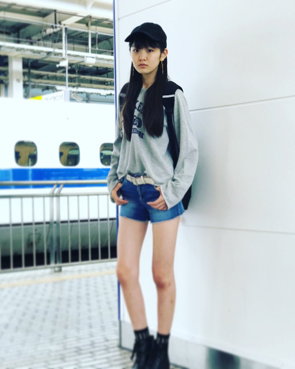 前田優衣 Auf Twitter みなさんの地域では台風は大丈夫ですか 優衣のおうちは 台風どこ って言うくらい何にもない 前田優衣 ニコプチ Avex 私服 T Co Mppenhfjra Twitter