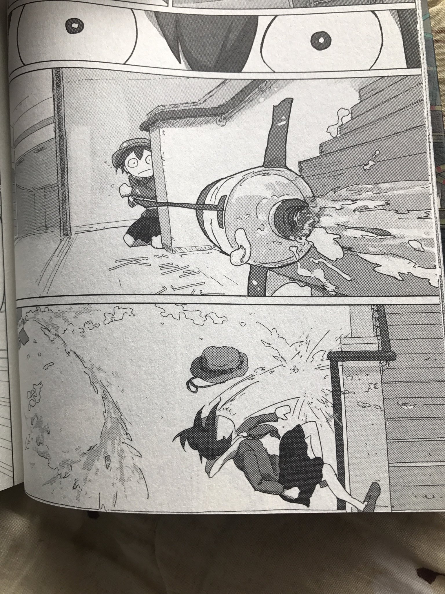 ぴかーど 再三おすすめしている 映像研には手を出すな ですが 何がいいかっていうと漫画表現のアクションじゃなくて アニメ 表現のアクションとカット割りなんですよね それが漫画になってる 作者がアニメーション制作していたからかも あと 金森氏