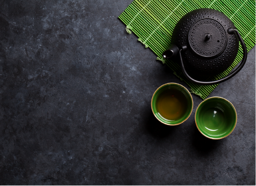 SalusFoods's tweet photo. On a daily basis #Okinawan use their traditional #tea wares for brewing tea. The pot is called Kyusu and the small cups are called Yunomi. https://t.co/VtLU90Z622