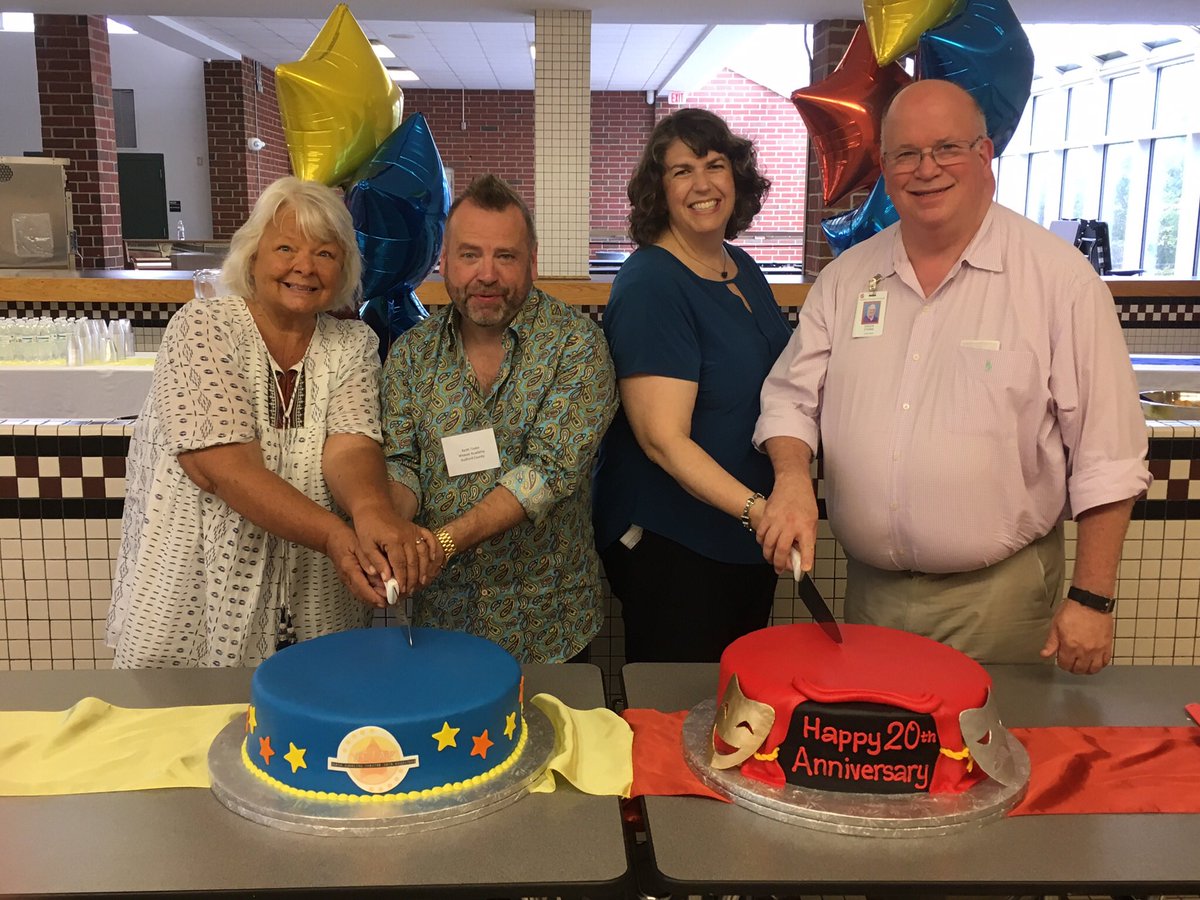 Three past NCTAE presidents (including founder Sue Scarborough) join Pres. Chuck Stowe to cut the 20 Anniversary cake!