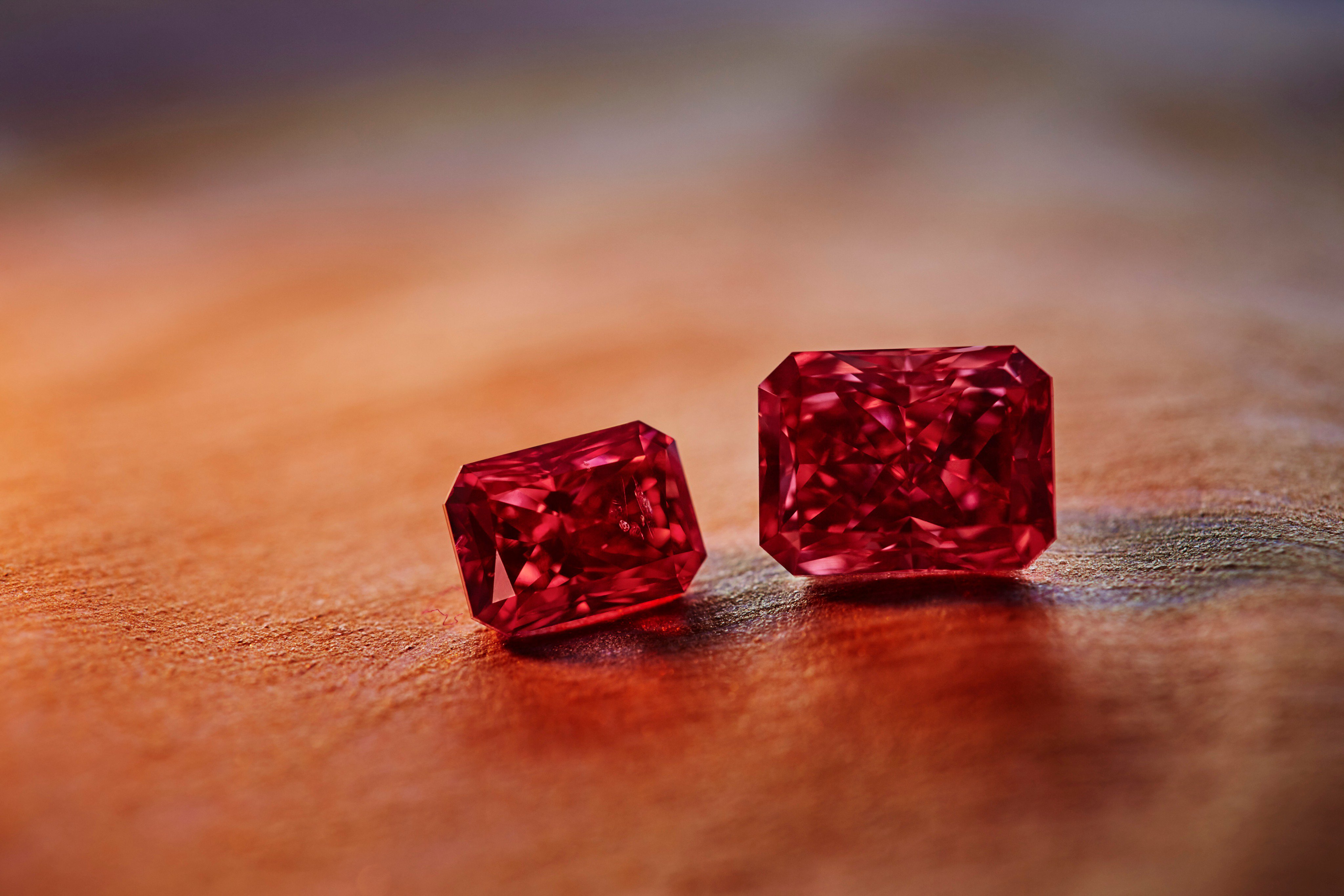 Красный бриллиант Moussaieff Red (красный Муссаиев)