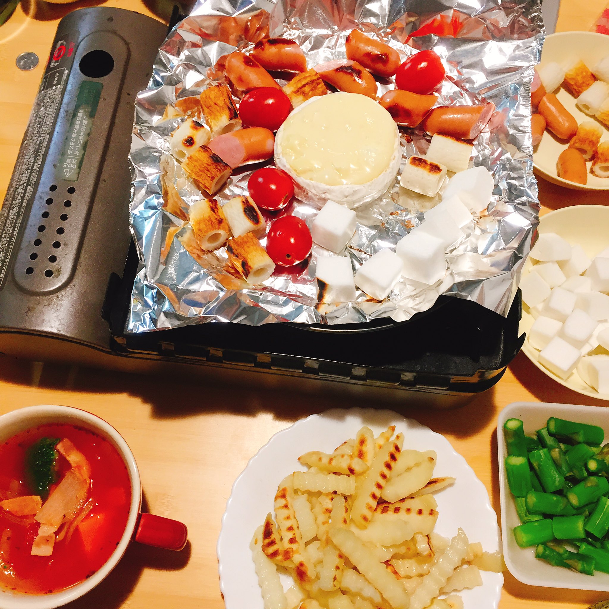 こう チーズフォンデュした はんぺんはアルミホイルにくっつく 覚えた T Co 9p7itlqruj Twitter こう チーズフォンデュした はんぺんはアルミホイルにくっつく 覚えた T Co 9p7itlqruj Twitter
