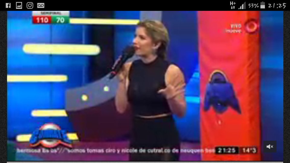 maribrune2014's tweet image. Hermosa La Conductora 👱💕🎤.
Me encantó el look de hoy ❤ Bella**
@laufer4 
#CombatePregunta