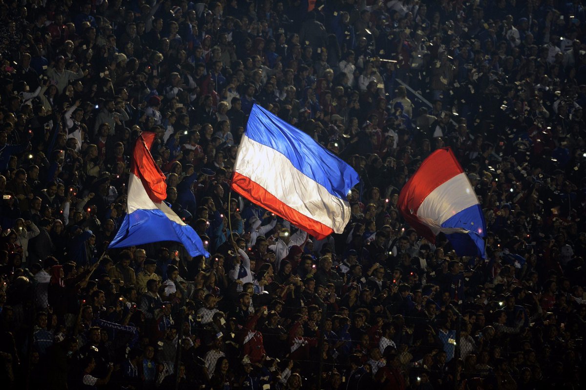 SomosNacional1's tweet photo. ¡ES HOY BOLSO, VAMOS NACIONAL! 🔴🔵⚪️ https://t.co/7ehZ7xHVOo