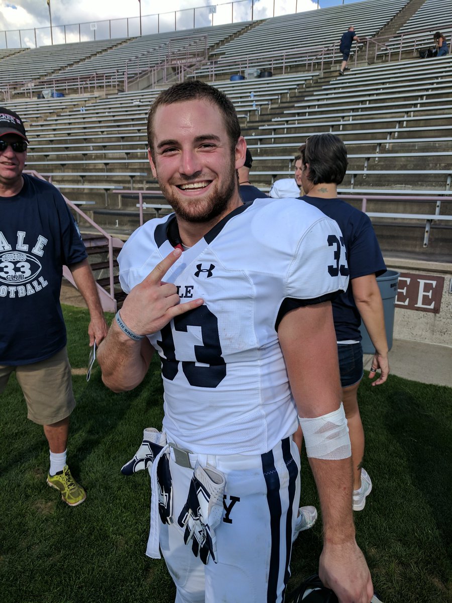 AHSRIVERHAWKS's tweet image. River Hawk Alum @ZaneDudek33 Big Debut!!!! 9/135 yds 2 TD!! Big Win @Yale_Football