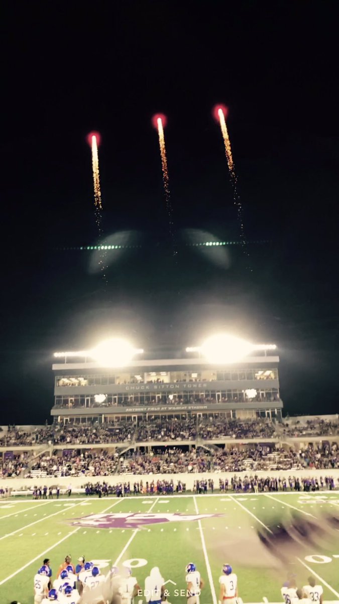 bananahannah040's tweet photo. Wildcats for the win  💜💜 #ACUGAMEDAY https://t.co/TqwzdkqRXn
