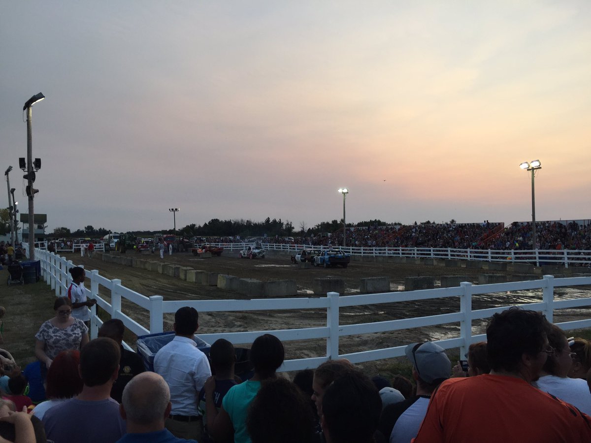 That's a wrap on day 3. #whatacrowd #demolitionderby