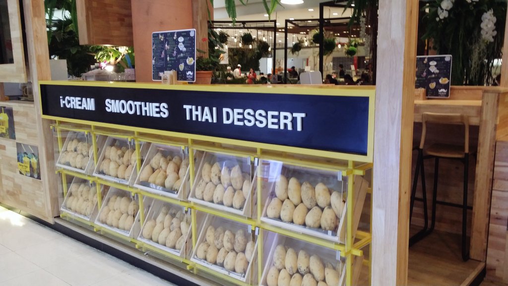 nattanankerd's tweet photo. Fruiturday ร้านขนมหวานเปิดใหม่ สไตล์มินิมอลพิกัดเดอะมอลบางแค ราคาน่ารักลองไปชิมกันได้จ้า #CJlive https://t.co/2dapGd1Cwc