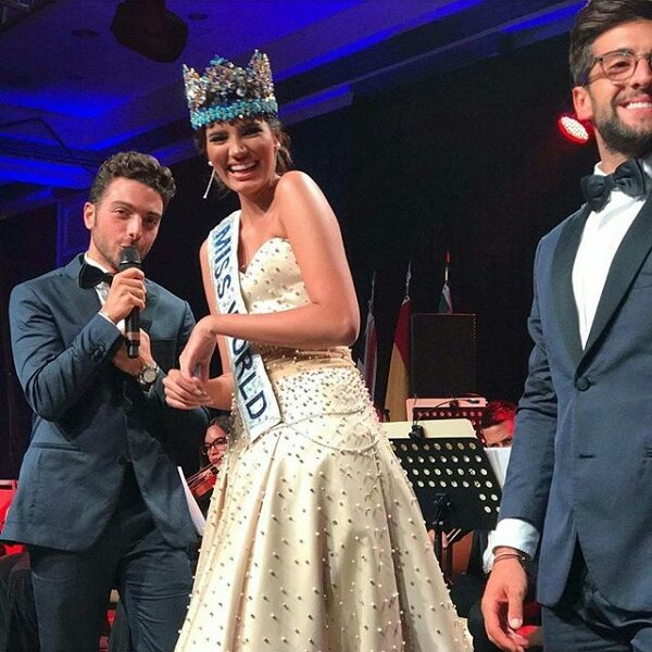 AdoptadaBarone's tweet photo. eltiodelasreinas: Stephanie Del Valle 👑 Miss World 2016 #ARoyalGala #MissWorld #StephaniedelValle #MW2016 #BeautywithaPurpose #PuertoRico https://t.co/riEayfMZmk