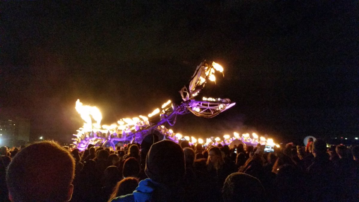gustavson64's tweet photo. #SerpentMother at #Beakerhead2017 you can feel the heat. https://t.co/pzqZZucc23