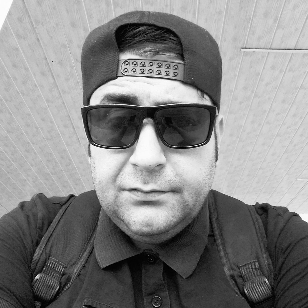 Günaydın mutsuz insan topluluğu nabıyonuz?