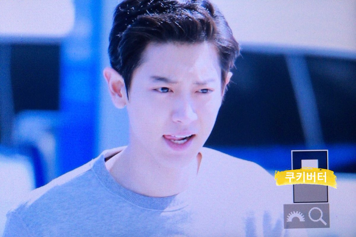 170917 인천출국 신난신난😆 #찬열