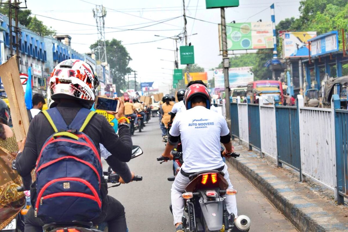 dragging_demons's tweet photo. #safe_drive_save_life_rally_Organized_by_bajaj_auto_movers_Asansol 
#draggingdemons https://t.co/SAwd8hhtD7