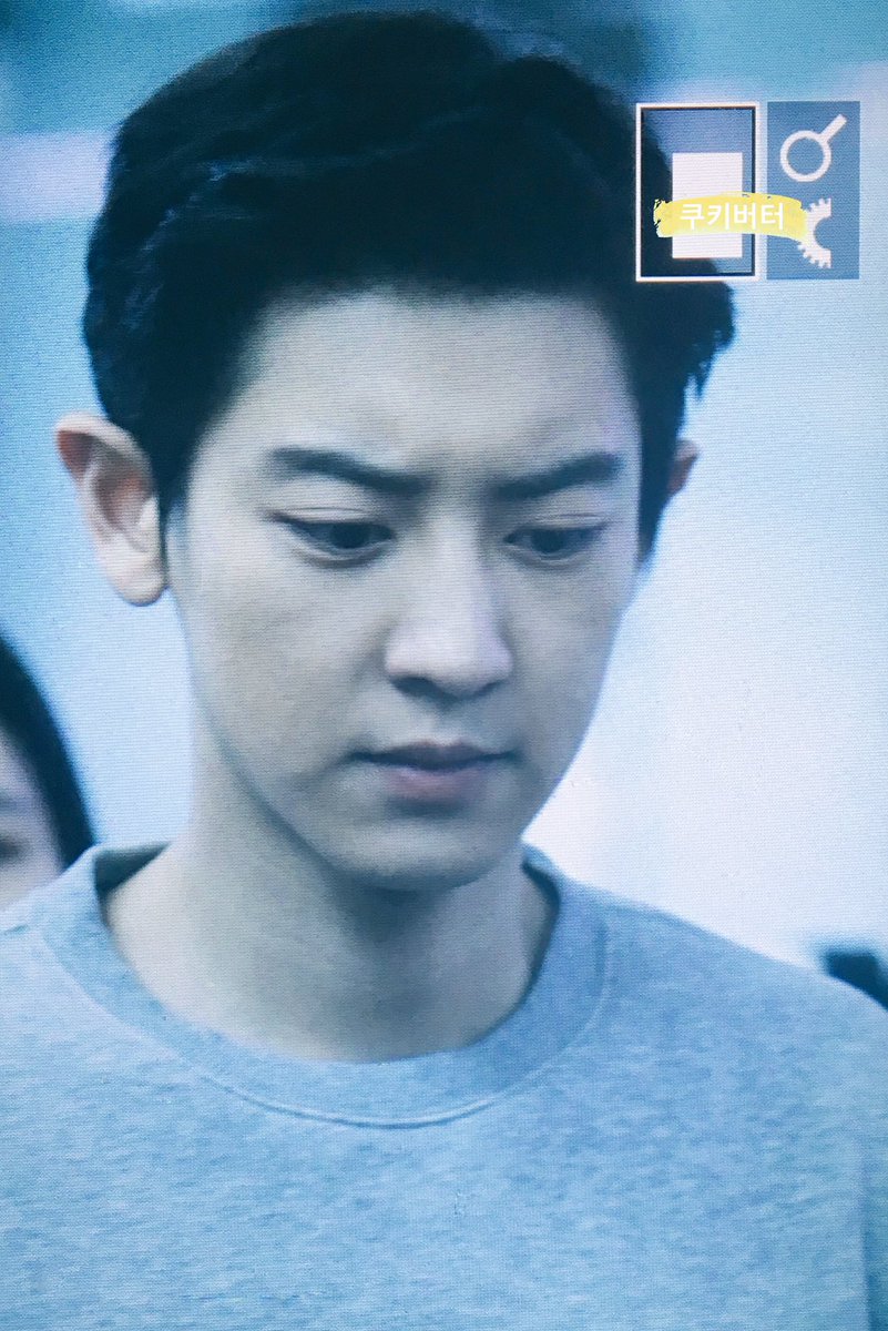 COOKIEBUTTER614's tweet photo. 170917 인천출국 잘 다녀와😆 #찬열 https://t.co/tjwdyK355H