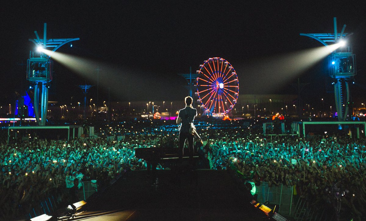 ShawnAccess's tweet image. #RockInRio @ShawnMendes