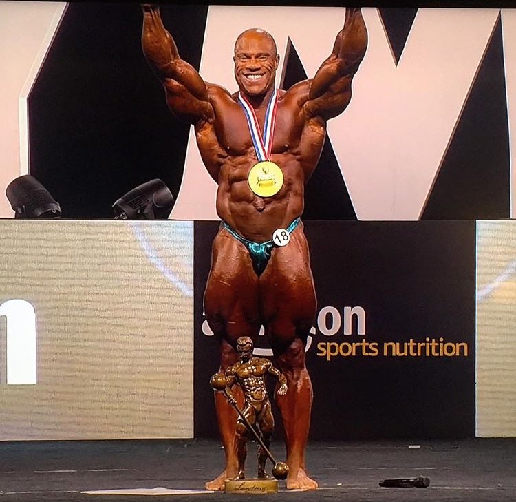 Bodybuilder Probs on X: Phil Heath wins the 2017 Mr. Olympia and ties  Arnold Schwarzenegger with 7 wins!  / X