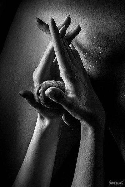 سعودية محجبة😢🎤 (@moody11132429) on Twitter photo 