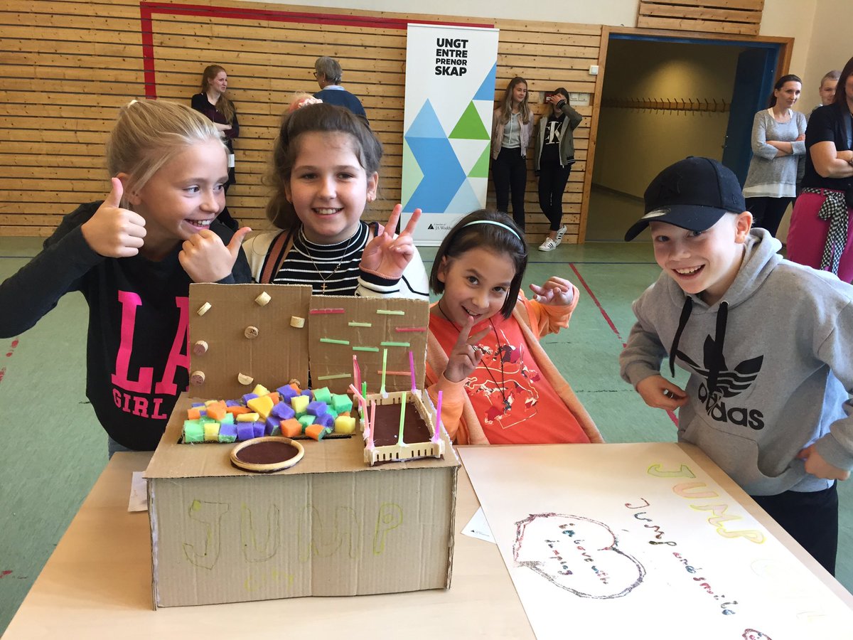 UEFinnmark's tweet photo. OBS OBS - Daglig leder #uefinnmark - søknadsfrist i dag, 17. sept #innovatørertrengsoveralt #samspill #skaperglede
https://t.co/tGSKTfqGgg https://t.co/e9ENGwvyF8
