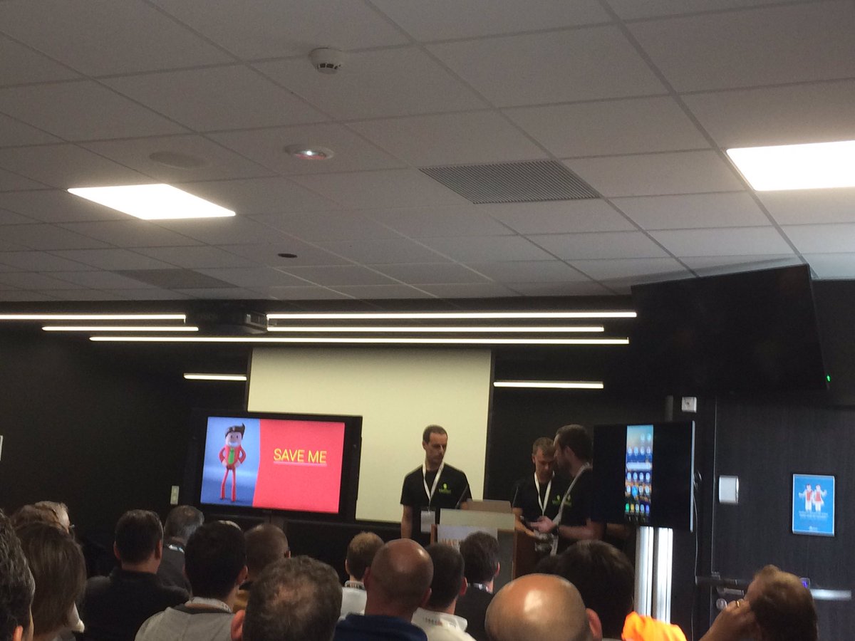 cecilelabr's tweet photo. Patenaires technos, actionnaires et collaborateurs, tous mobilises  #HackathonIMA autour d' "IMA as a Plateform"! https://t.co/Jhs1bU98g2