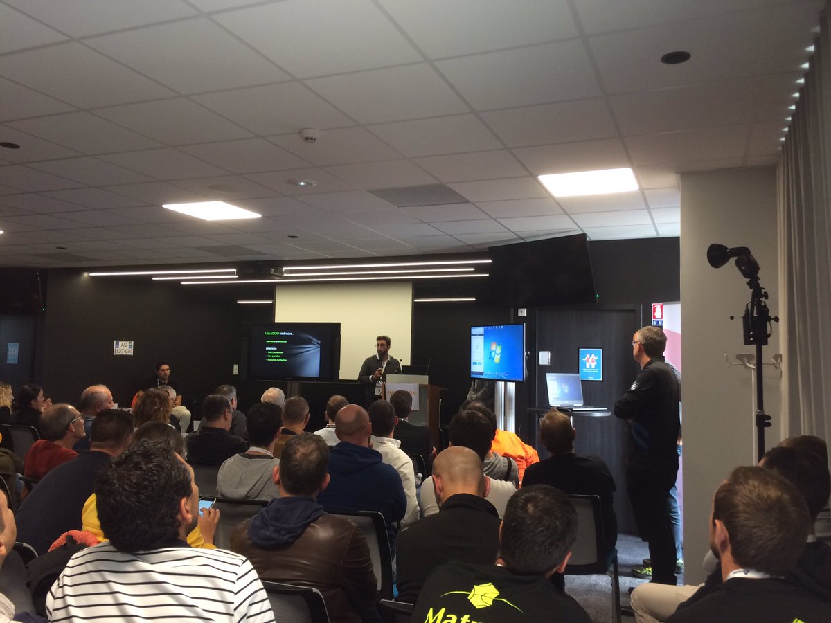 cecilelabr's tweet photo. Patenaires technos, actionnaires et collaborateurs, tous mobilises  #HackathonIMA autour d' "IMA as a Plateform"! https://t.co/Jhs1bU98g2