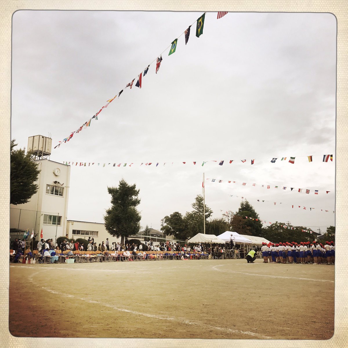oowankoO's tweet photo. 息子小学校最後の運動会は9/16予定通りに。6年間の��軌跡』には感動。頑張る姿は本当に素晴らしい、いつもふざけている子の真剣な表情にも感動！安定な学年に恵まれていて良かった。 https://t.co/o6ttVDxUca