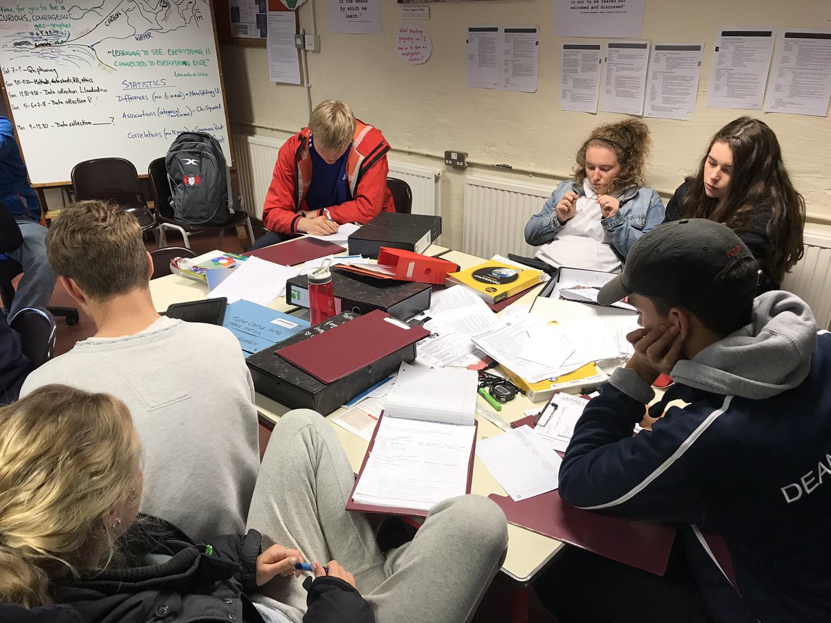 #fieldwork planning <a href="/DeanCloseSchool/">Dean Close School</a> #geo #grafting 🎼busy on a #SundayMorning #geography enjoy your lie-ins