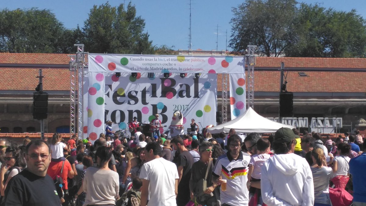 Así está #ChumiChuma  en el festi #conbdebici . Ole!!