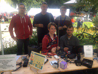MARC LERCHS (@marc_lerchs) on Twitter photo Le réseau de secours radioamateur du #BW à #Rixensart avec <a href="/Manoel_ON6RF/">Manoel C.</a> <a href="/gillesmahieu/">Gilles Mahieu</a> <a href="/frederic8888/">Frédéric Druppel</a> <a href="/FNRASEC/">FNRASEC Sécurité Civile</a> Le réseau de secours radioamateur du #BW à #Rixensart avec <a href="/Manoel_ON6RF/">Manoel C.</a> <a href="/gillesmahieu/">Gilles Mahieu</a> <a href="/frederic8888/">Frédéric Druppel</a> <a href="/FNRASEC/">FNRASEC Sécurité Civile</a>