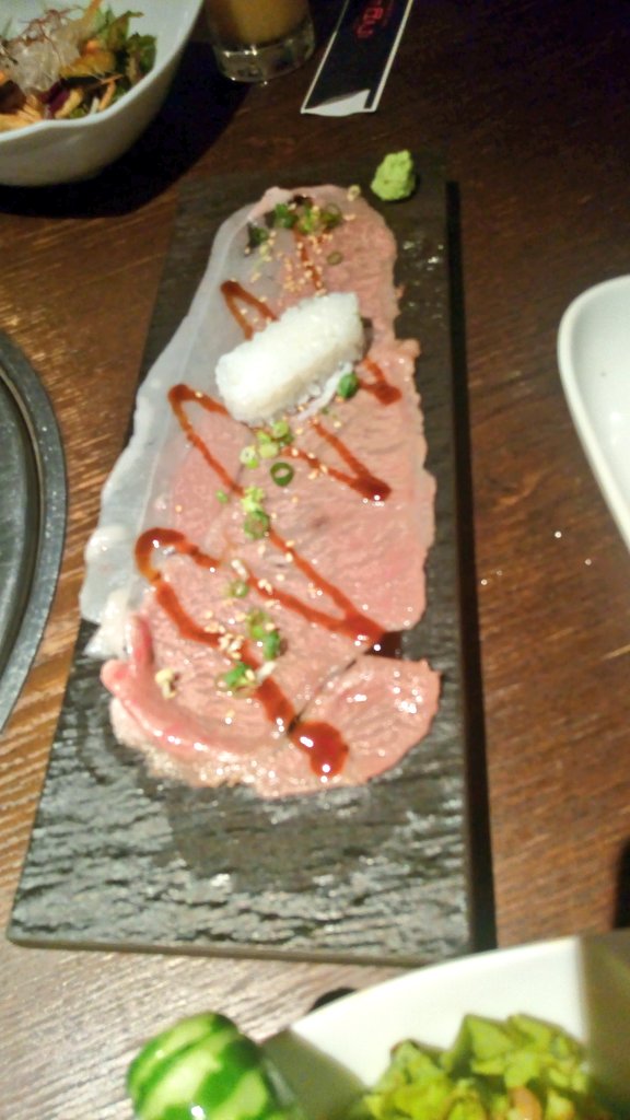 easyeasy77's tweet photo. にく肉29ﾆｸ！

今年中に地元関西でどでかいの仕掛ける。
肉食いながら事務さんに鬼のアウトプットw

社員に売上もってかれたり
色々あったけども
今思えば
数百万くらいで俺とこの環境と縁きるとわっ笑

て心から思えるね

目先の金も大事やけど
やぱ人の信頼よ。

安定のトラジ🐯 https://t.co/Ns1ZQxvYr6
