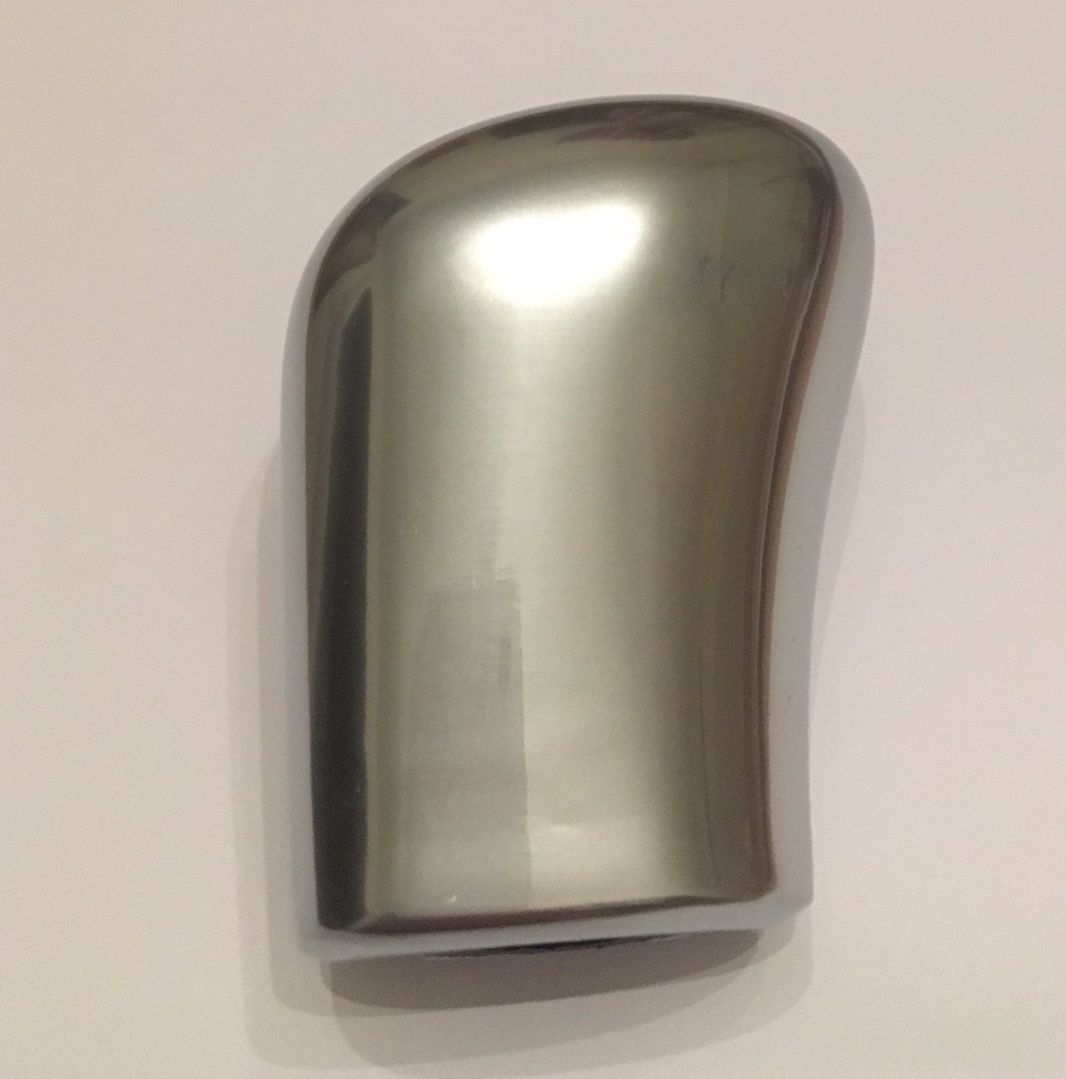 Defenderupgrade's tweet image. New design gear stick knobs to look like the TDCI. Fits R380 available in store now. Contact for more details.