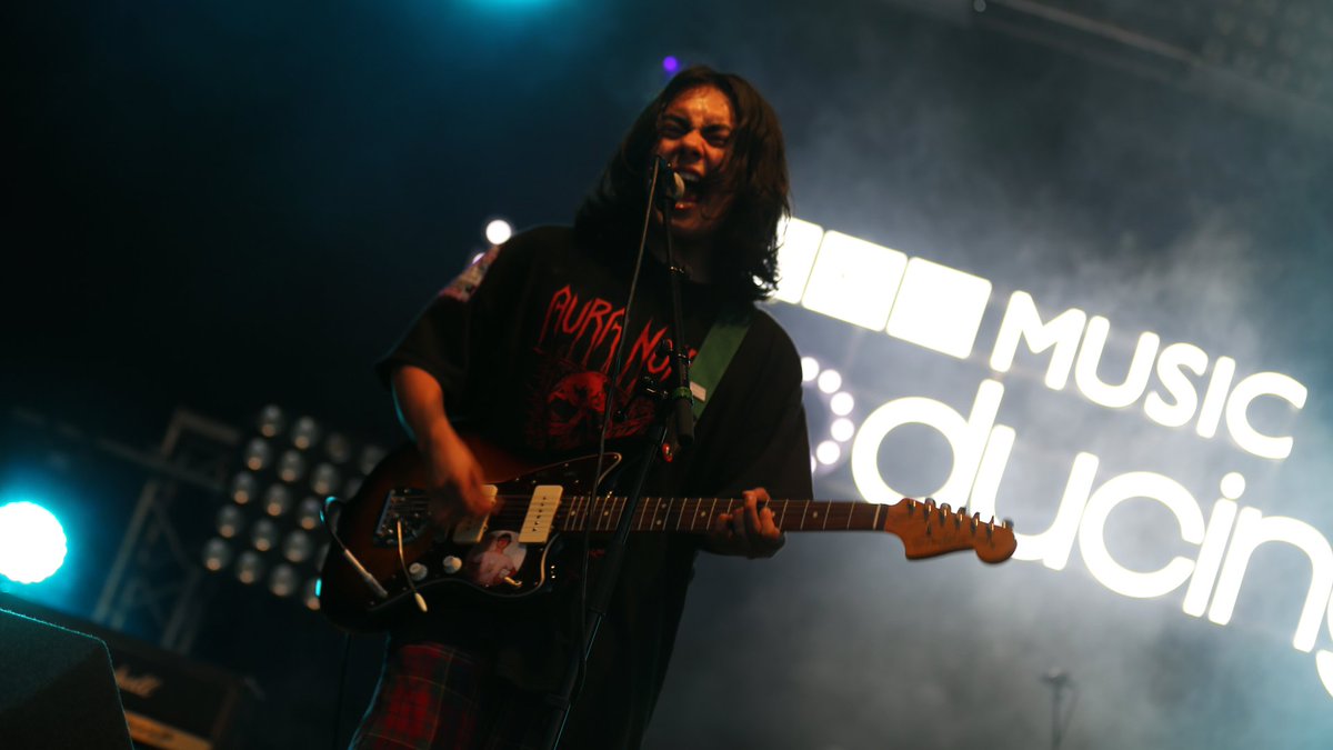 BBC Music Introducing (@bbcintroducing) on Twitter photo Have you listened to <a href="/HoneyLungBand/">Honey Lung</a> yet? You seriously ought to. For fans of Smashing Pumpkins, Sonic Youth.
WATCH: bbc.in/2h6B3RY Have you listened to <a href="/HoneyLungBand/">Honey Lung</a> yet? You seriously ought to. For fans of Smashing Pumpkins, Sonic Youth.
WATCH: bbc.in/2h6B3RY