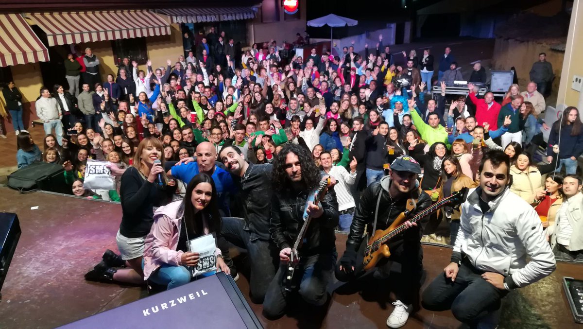 Hace un rato en #DiosLeGuarde (Salamanca). Mucho frío, pero mucha alegría!! #NonStop #Tour2017
