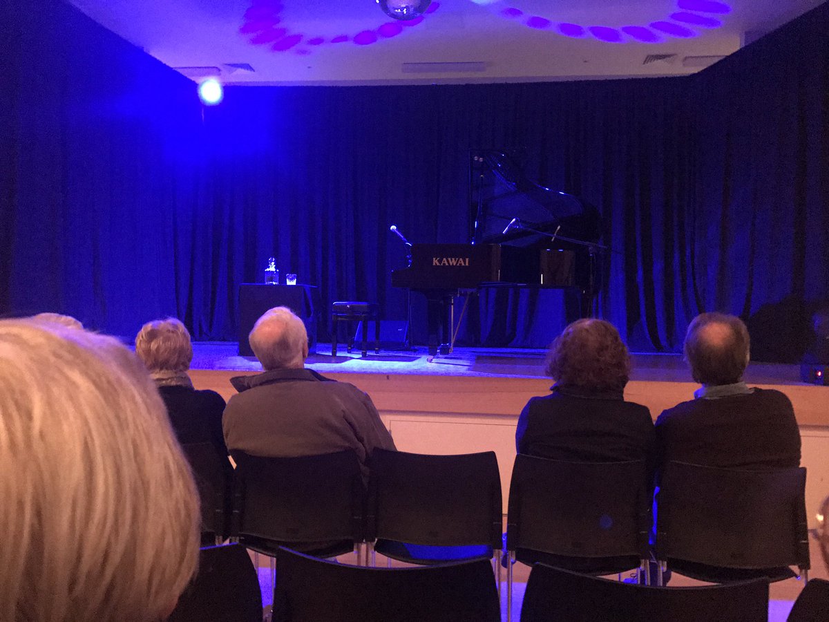 Final show of the festival about to start - Cole at <a href="/griffiths_micky/">Micky Griffiths</a> #chchartsfest