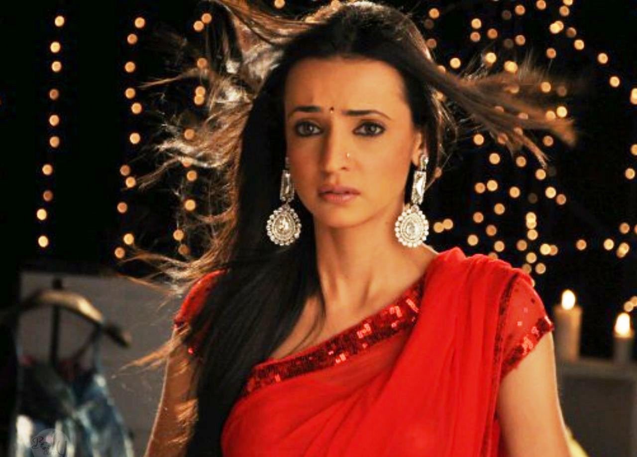 Happy Birthday to Sanaya Irani    About:  