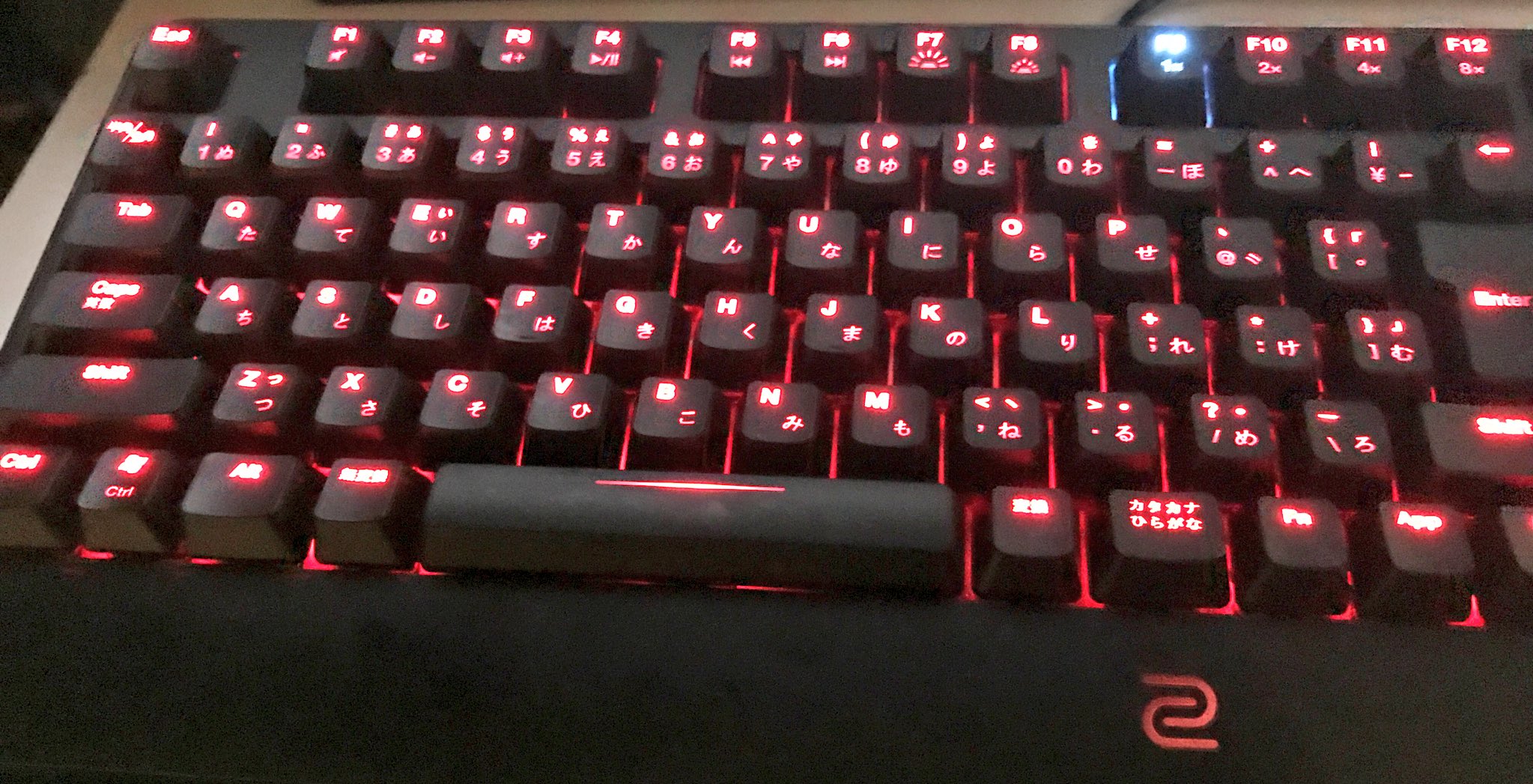 Noppo Zowieの光学スイッチ採用した新しいキーボード試してみた 押し心地は軽くて反応がかなり速く ストッピングがいつもより速くできる印象 ちょっと欲しくなった T Co Uqxj0apvhw Twitter